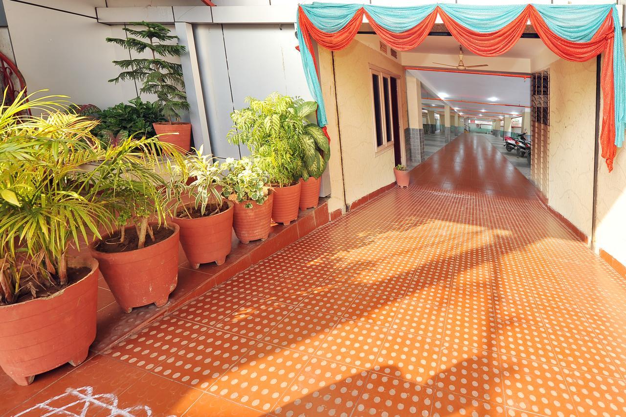 Shree Lakshmi Guest House Visakhapatnam Exterior photo